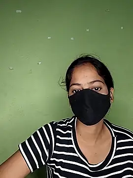 Snapshot of nidhiyadav00 chatting on 05.08.26 nidhiyadav00 online show from 05.08.26