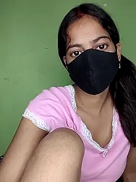 Snapshot of nidhiyadav00 chatting on 05.12.26 nidhiyadav00 online show from 05.12.26