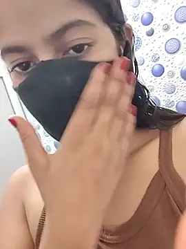 Snapshot of nidhiyadav00 chatting on 05.13.26 nidhiyadav00 online show from 05.13.26