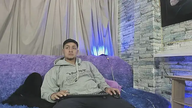 NoahAndBunny online show from 05.15.26