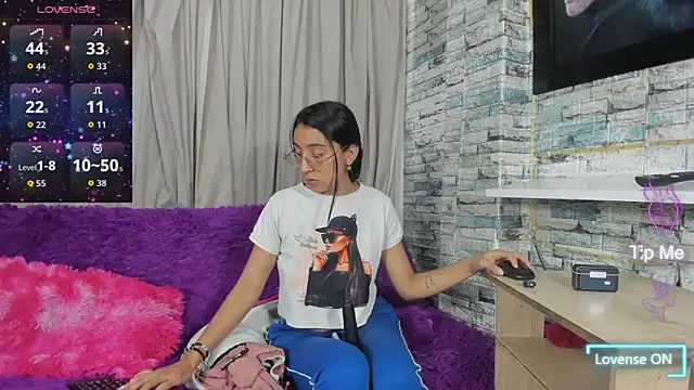 NoahAndBunny online show from 06.02.26