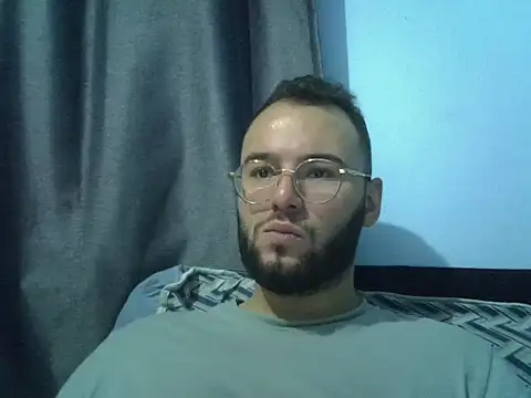 Snapshot of piazaocwb23 chatting on 05.17.26 piazaocwb23 online show from 05.17.26