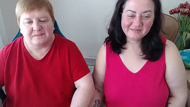 Snapshot of Lindy-Jeanie chatting on 03.13.26 Lindy-Jeanie online show from 03.13.26