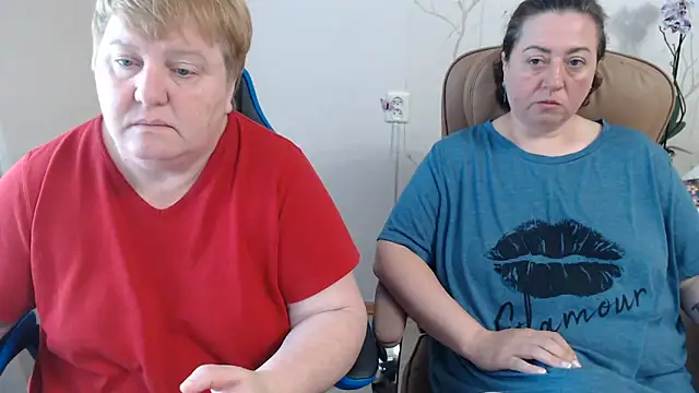 Lindy-Jeanie online show from 06.07.26
