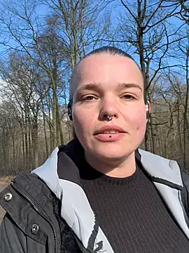 YoungLoreena online show from 03.16.26