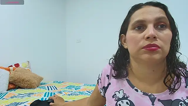 carlaantonellii online show from 04.21.26