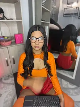 Gretel Streit online show from 04.25.26