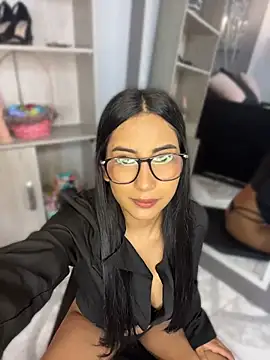 Gretel Streit online show from 04.29.26