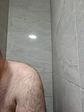 Snapshot of bigmillz32 chatting on 04.29.26 bigmillz32 online show from 04.29.26