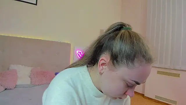 MelanieCuty online show from 03.31.26