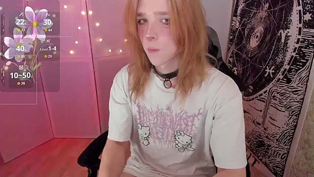 Snapshot of Simochka_w chatting on 06.23.26 Simochka w online show from 06.23.26