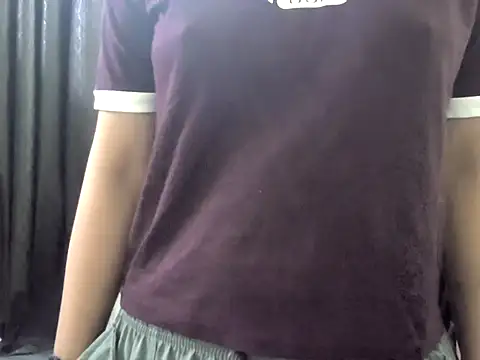 Snapshot of Aradya_ chatting on 04.08.26 Aradya online show from 04.08.26