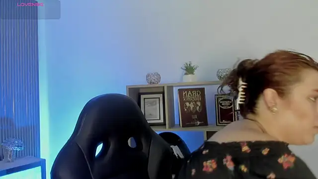 Snapshot of JeanneWilliams chatting on 05.23.26 JeanneWilliams online show from 05.23.26