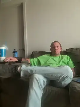 yourMasterisBored online show from 04.25.26