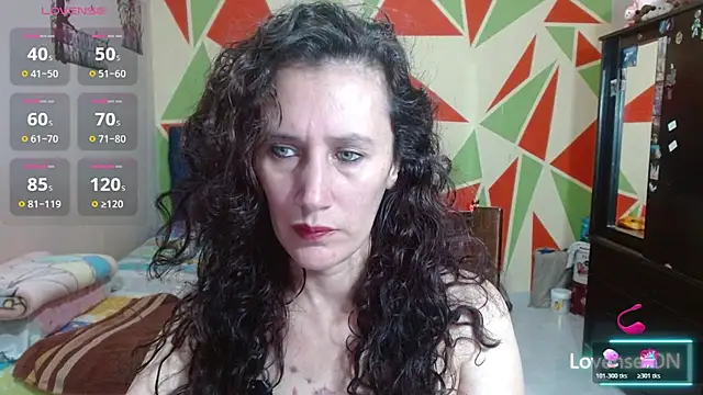 Snapshot of Mariam_wish chatting on 05.28.26 Mariam wish online show from 05.28.26