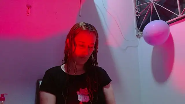 Snapshot of Mariam_wish chatting on 07.23.26 Mariam wish online show from 07.23.26
