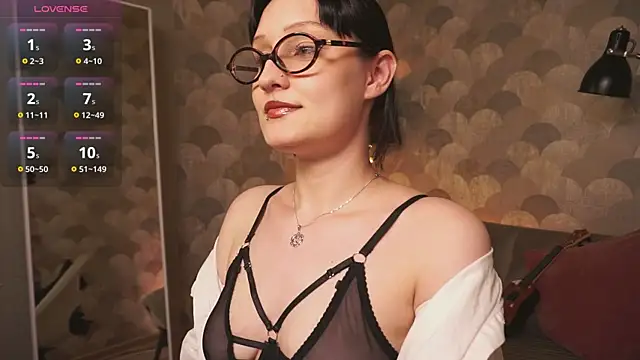 Velvet Lily online show from 05.08.26