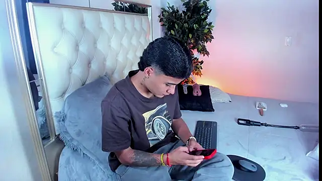 Liam Dustin online show from 07.21.26
