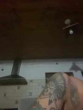 Snapshot of Elfumota chatting on 03.14.26 Elfumota online show from 03.14.26