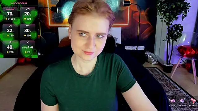 Snapshot of Shiny_Liss chatting on 05.19.26 Shiny Liss online show from 05.19.26
