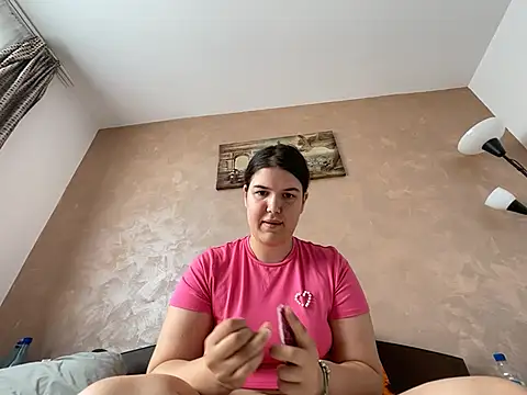Snapshot of BettyyBlue chatting on 06.23.26 BettyyBlue online show from 06.23.26