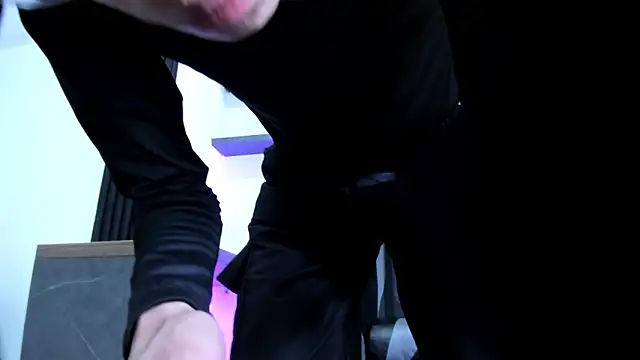 Bennet-Grayy online show from 04.23.26