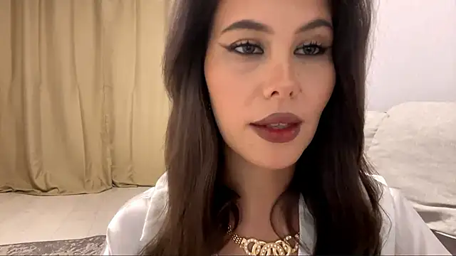 Snapshot of FloDesisles chatting on 03.14.26 FloDesisles online show from 03.14.26