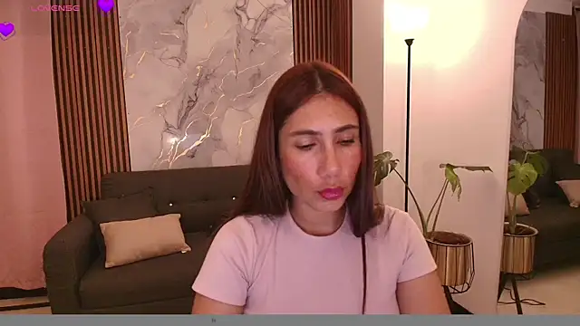 LucyBecker online show from 06.24.26