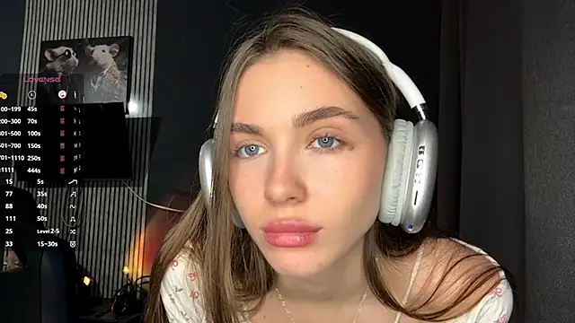 Veluxe online show from 04.09.26