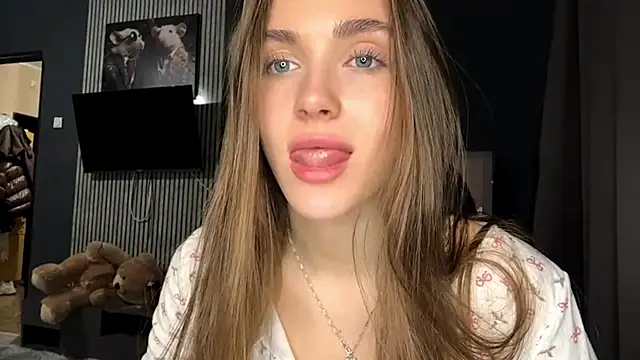 Veluxe online show from 04.17.26