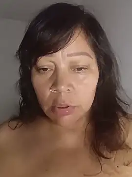 Naia queen25 online show from 05.24.26