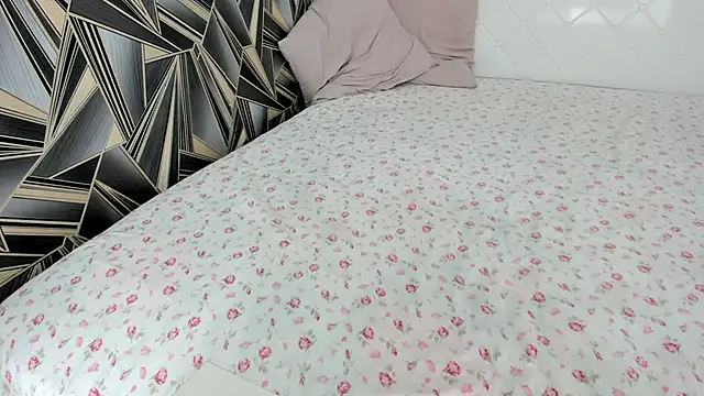 Snapshot of caelestic chatting on 04.07.26 caelestic online show from 04.07.26