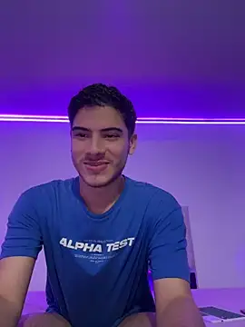 Snapshot of ApoloGray__ chatting on 04.13.26 ApoloGray online show from 04.13.26