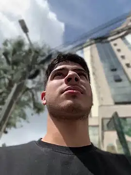 Snapshot of ApoloGray__ chatting on 04.15.26 ApoloGray online show from 04.15.26