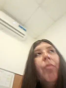 Snapshot of melucita chatting on 03.17.26 melucita online show from 03.17.26