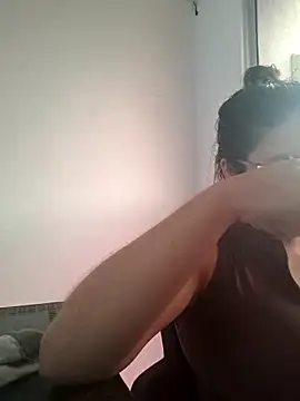 Aila Phone online show from 04.08.26