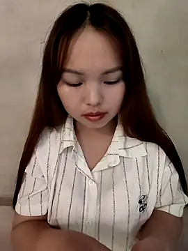 Snapshot of Mina_xYx chatting on 05.01.26 Mina xYx online show from 05.01.26