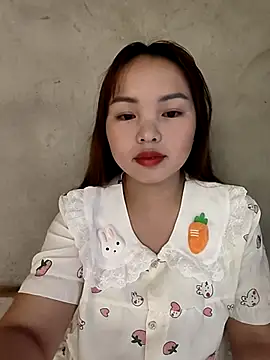 Snapshot of Mina_xYx chatting on 05.11.26 Mina xYx online show from 05.11.26