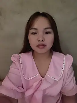 Snapshot of Mina_xYx chatting on 05.18.26 Mina xYx online show from 05.18.26