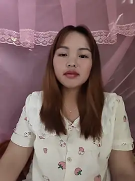 Snapshot of Mina_xYx chatting on 06.12.26 Mina xYx online show from 06.12.26