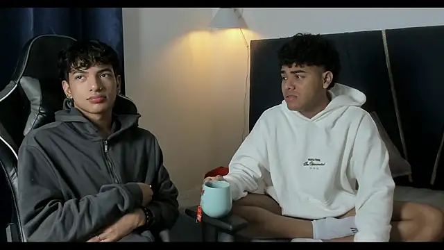Enzo love18 online show from 05.27.26