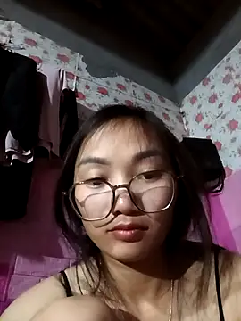 emmasexy2k online show from 04.03.26