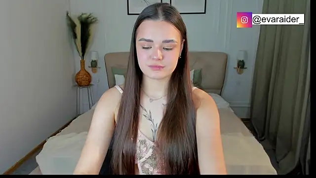 EvaRaider online show from 03.30.26