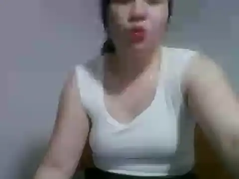 Snapshot of Tits28-2 chatting on 05.14.26 Tits28-2 online show from 05.14.26