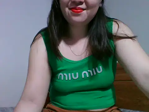 Snapshot of Tits28-2 chatting on 05.20.26 Tits28-2 online show from 05.20.26
