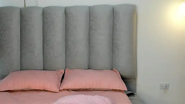 Valentina lux1 online show from 05.19.26