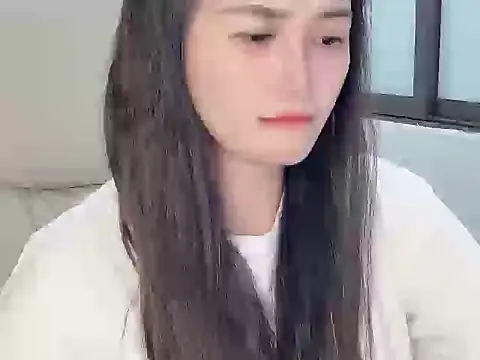 AmyLinee 1 online show from 07.04.26