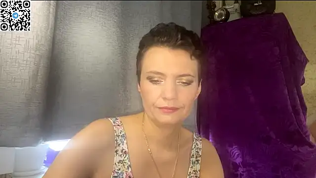 HotMamaQueen234 online show from 05.29.26