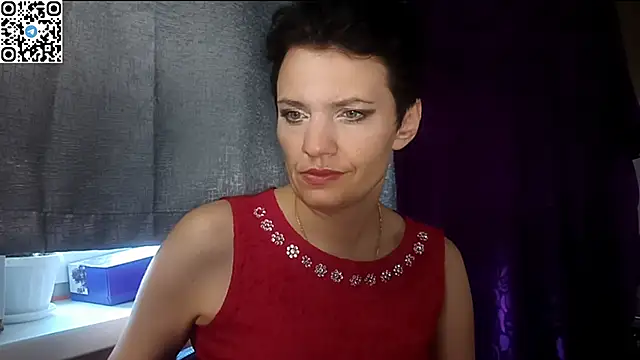 HotMamaQueen234 online show from 06.05.26