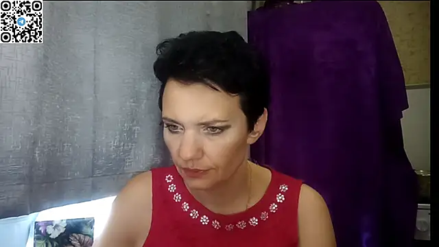 HotMamaQueen234 online show from 06.17.26